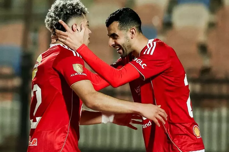 قبل مباراتي الزمالك وبيراميدز.. سيناريوهان يحفظان وصافة الأهلي في جدول الدوري 